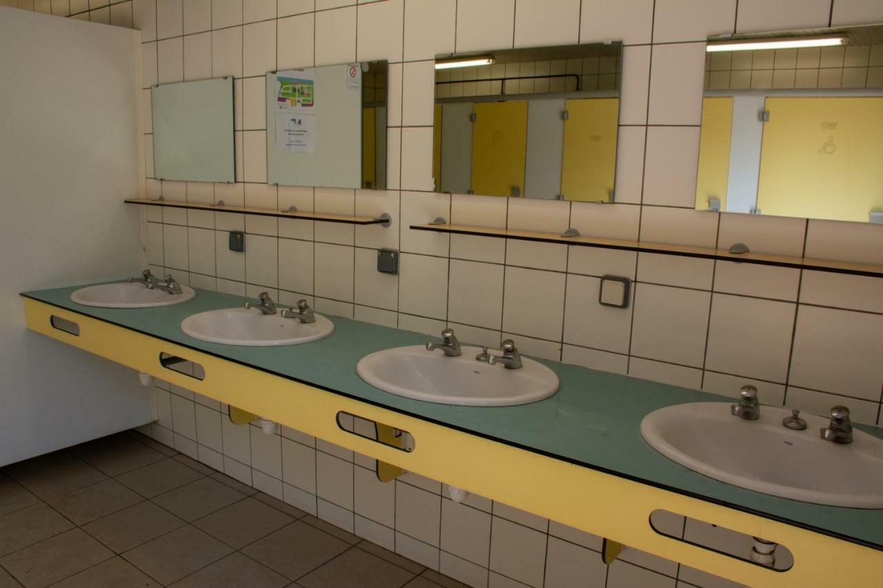 Camping Des Rochers Des Parcs Hotel Clecy Luaran gambar